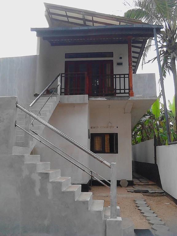 Arcade Beach Hotel Bentota Exterior photo